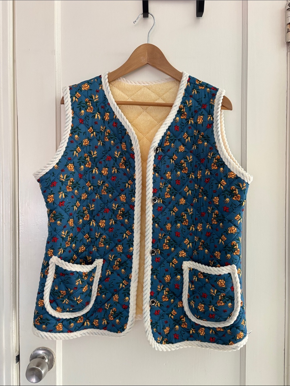 Quilted Blue Floral Rope-Trim Vest - Korean kimchi vest